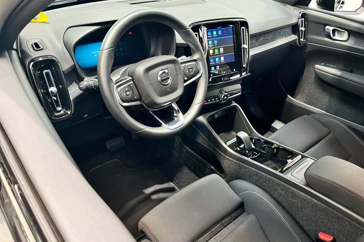 Sort Volvo C40 fra 2023