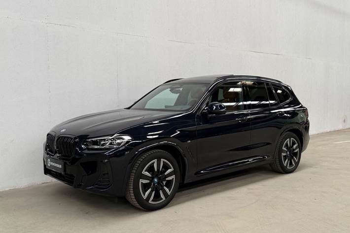 Sort BMW iX3 fra 2022