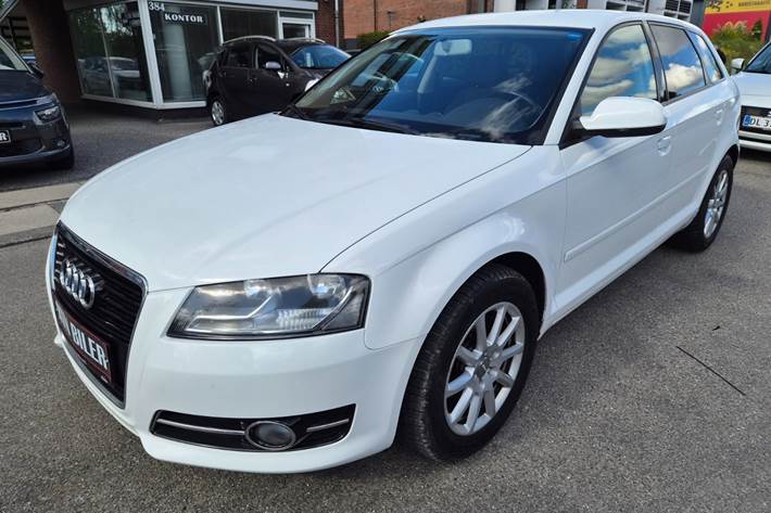 Hvid Audi A3 fra 2013