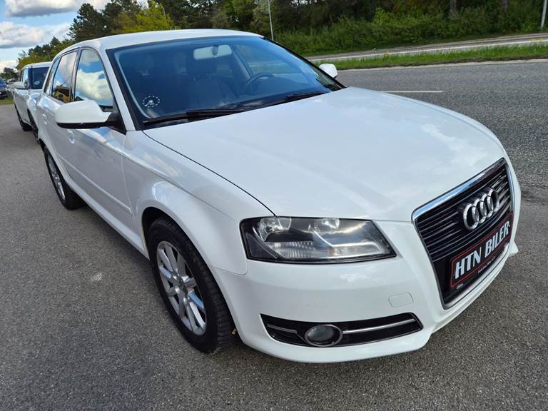 Audi A3 1,6 TDi Ambiente Sportback
