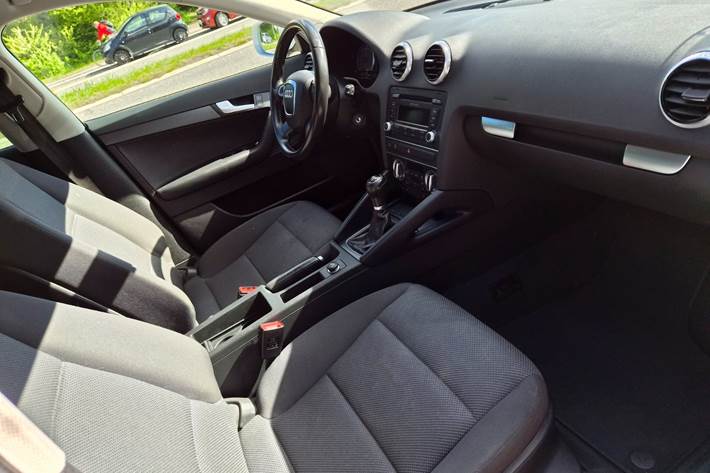 Hvid Audi A3 fra 2013