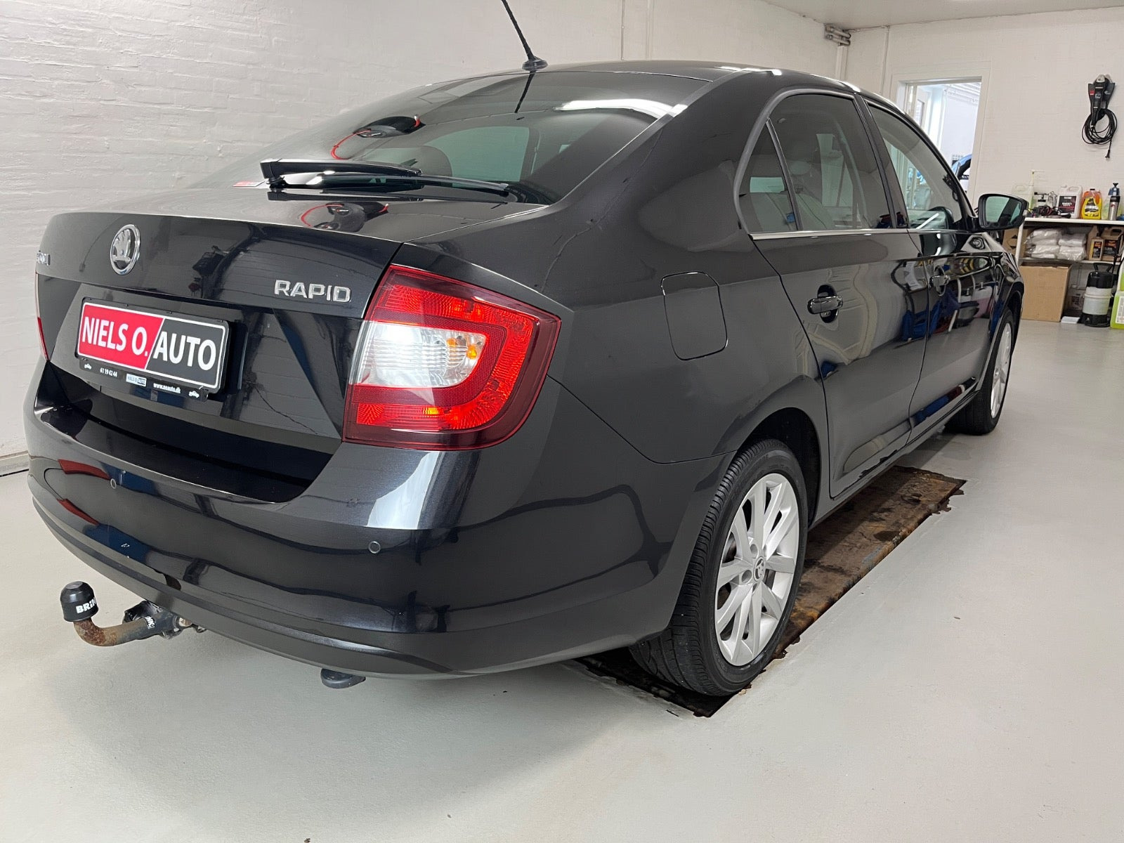Sort Skoda Rapid fra 2017