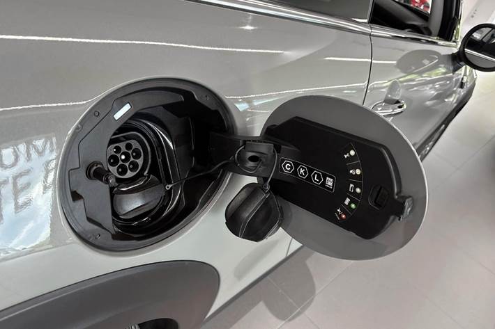 Grå Mini Cooper SE fra 2021