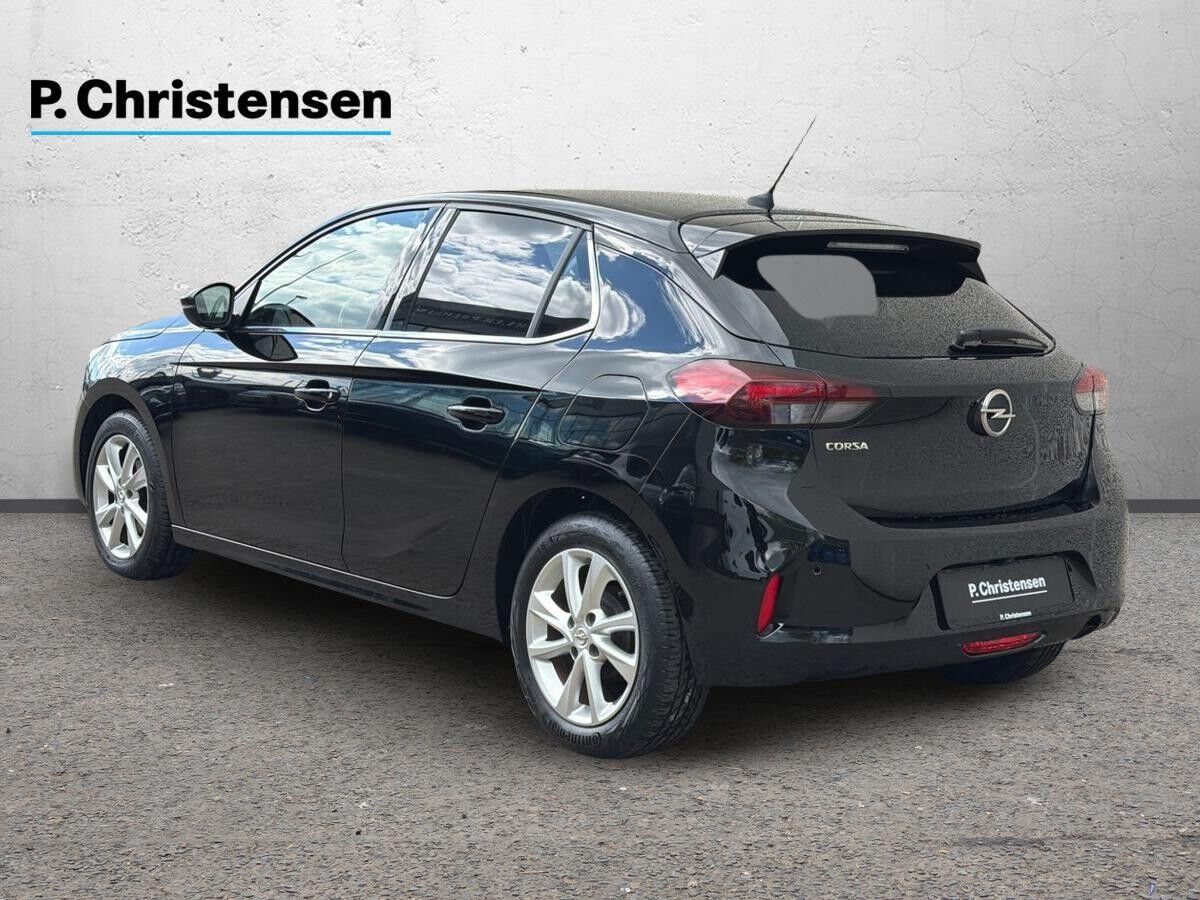 Sort Opel Corsa fra 2021