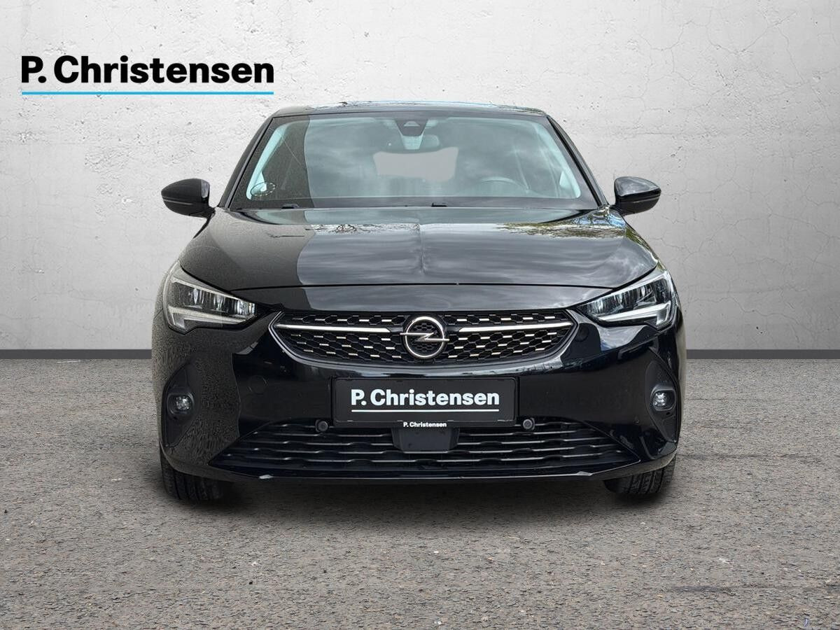 Sort Opel Corsa fra 2021