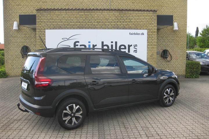 Sort Dacia Jogger fra 2022