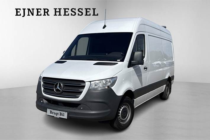 Hvid Mercedes Sprinter 317 fra 2022