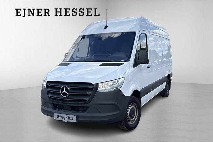 Hvid Mercedes Sprinter 317 fra 2021