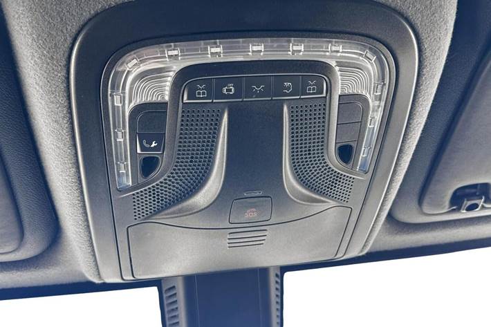 Hvid Mercedes Sprinter 317 fra 2023