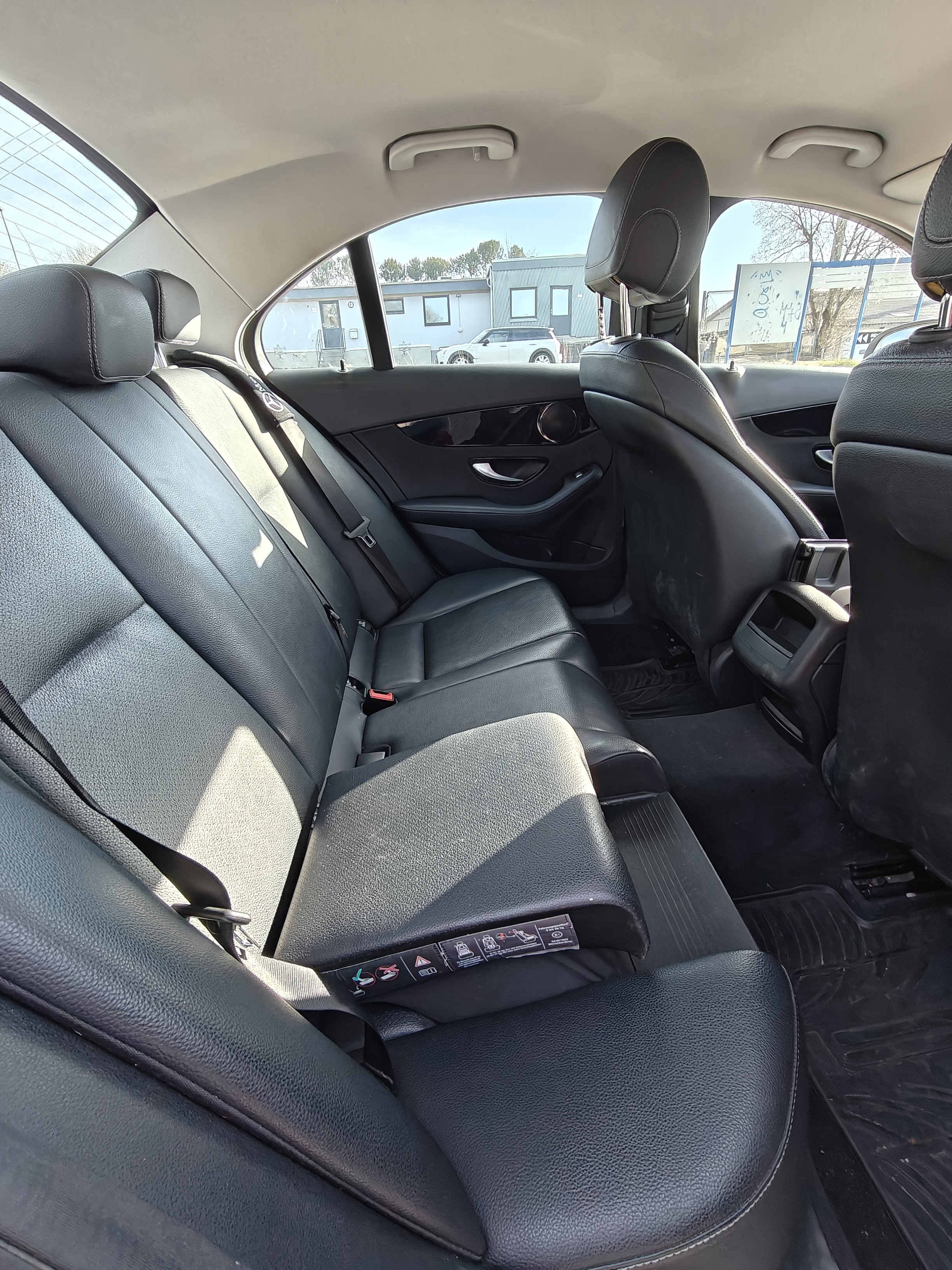 Hvid Mercedes C-Klasse fra 2015