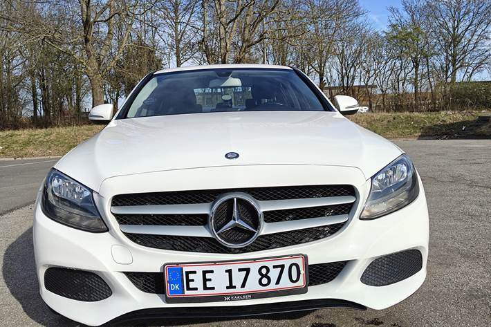 Hvid Mercedes C-Klasse fra 2015