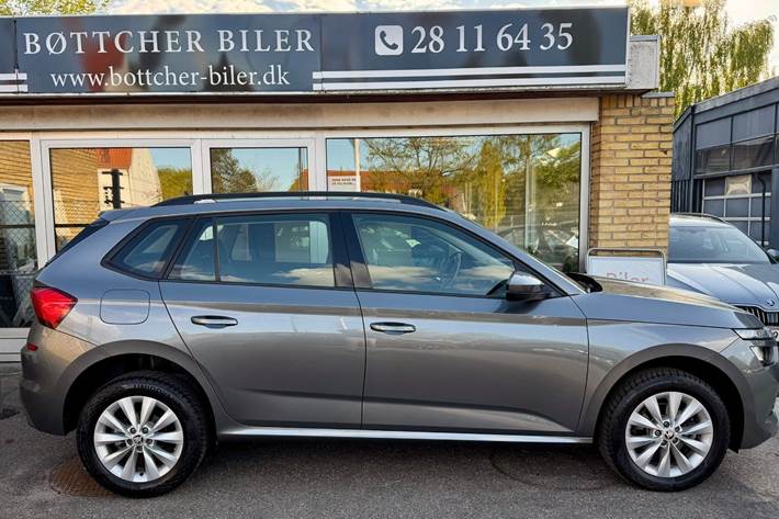 Grå Skoda Kamiq fra 2022