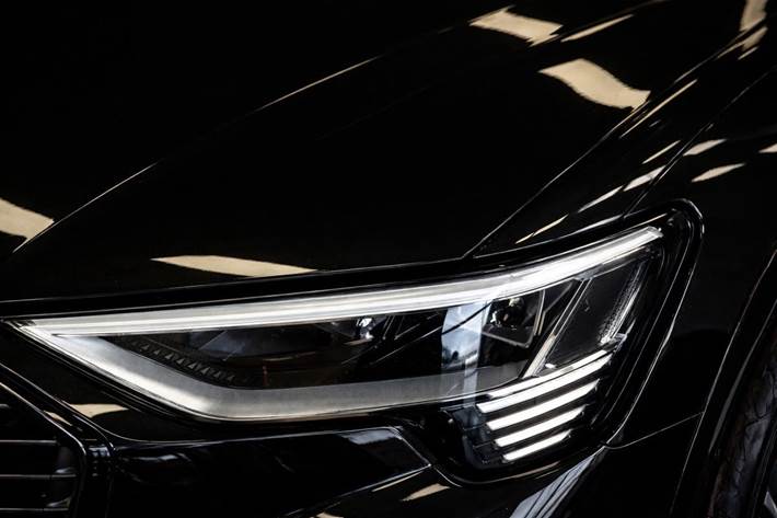 Sort Audi Q8 e-tron fra 2024