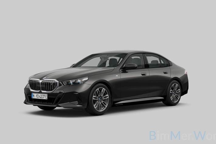 Grå BMW i5 fra 2025