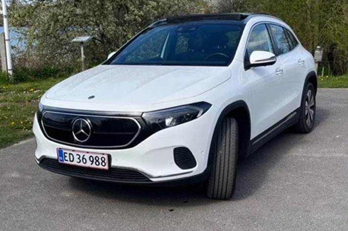 Hvid Mercedes EQA250 fra 2023