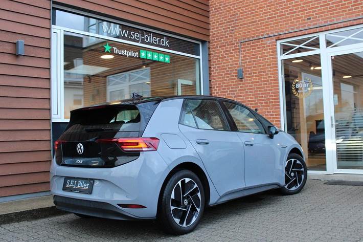 Grå VW ID.3 fra 2023