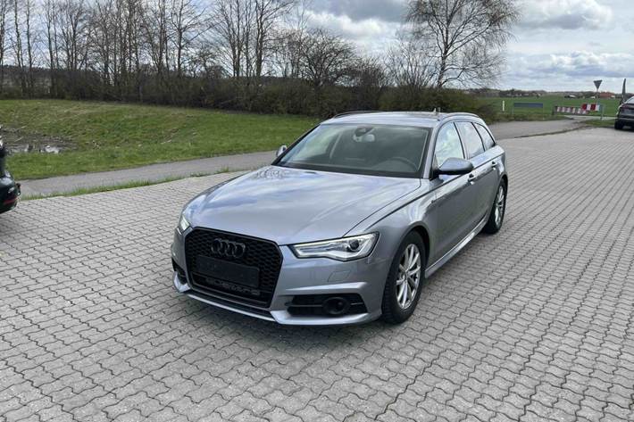 Grå Audi A6 fra 2015