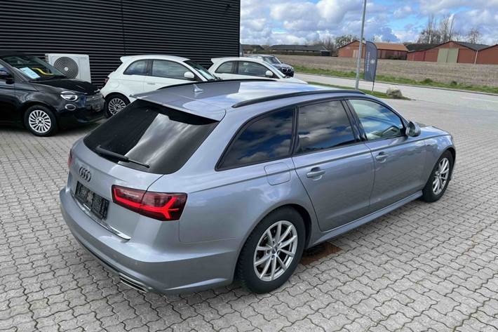 Grå Audi A6 fra 2015