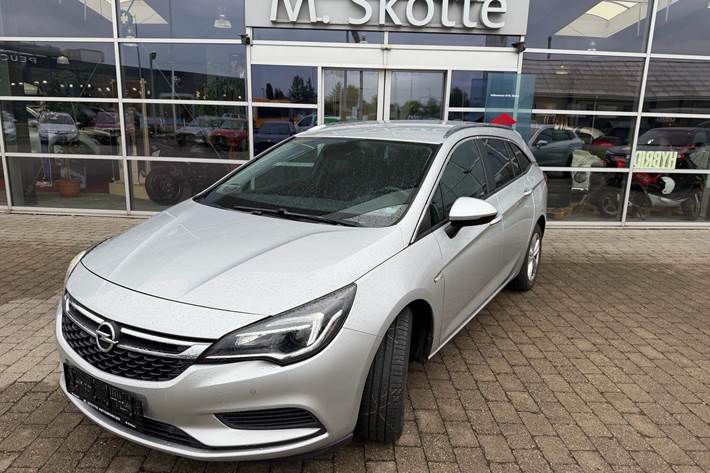 undefined Opel Astra fra 2017 set udefra