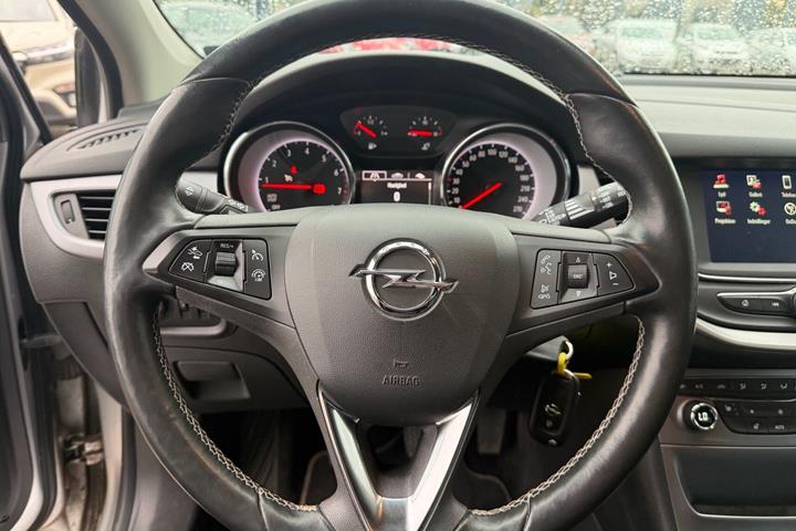 undefined Opel Astra fra 2017