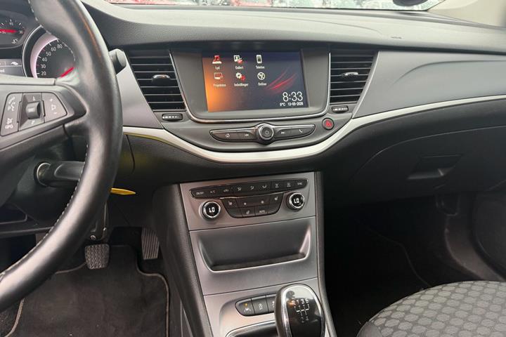 undefined Opel Astra fra 2017