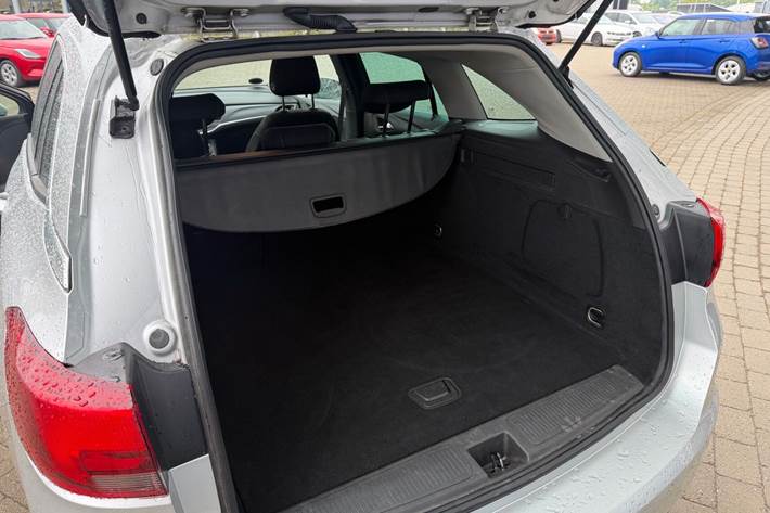 undefined Opel Astra fra 2017