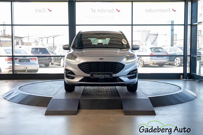 Sølv Ford Kuga fra 2020