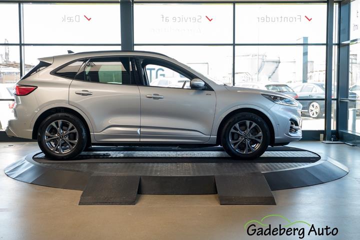 Sølv Ford Kuga fra 2020