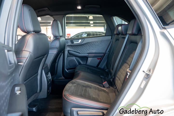 Sølv Ford Kuga fra 2020