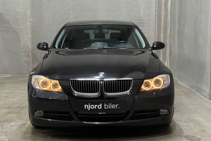 undefined BMW 325i fra 2007