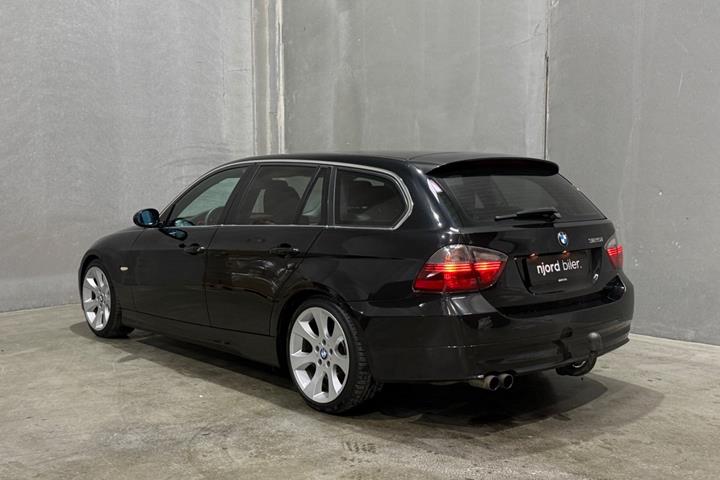 undefined BMW 325i fra 2007
