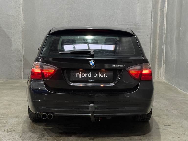 BMW 325i 2,5 Touring