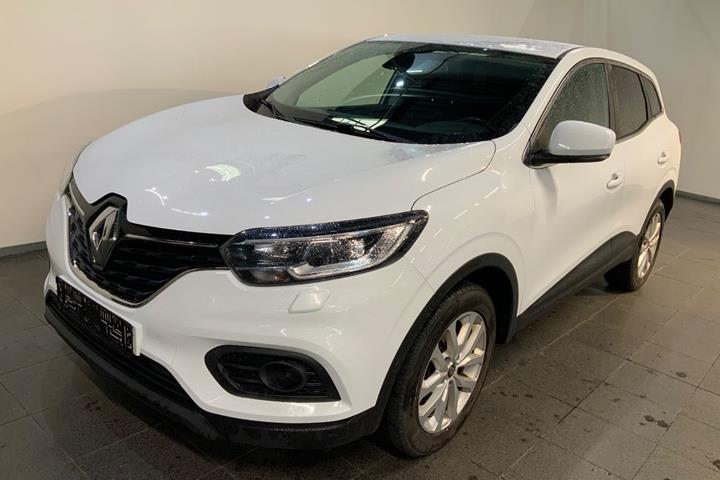 Hvid Renault Kadjar fra 2019 set udefra