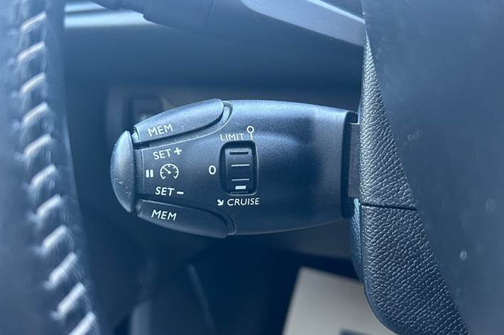 Hvid Peugeot 308 fra 2019