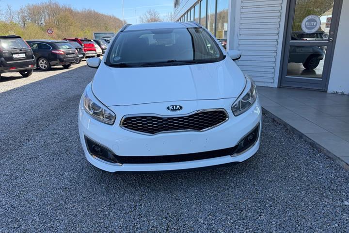 Hvid Kia Ceed fra 2017