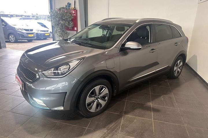 Grå Kia Niro fra 2018