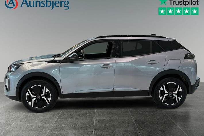 Sølv Peugeot e-2008 fra 2025