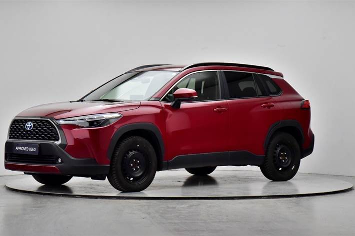 Rød Toyota Corolla Cross fra 2022