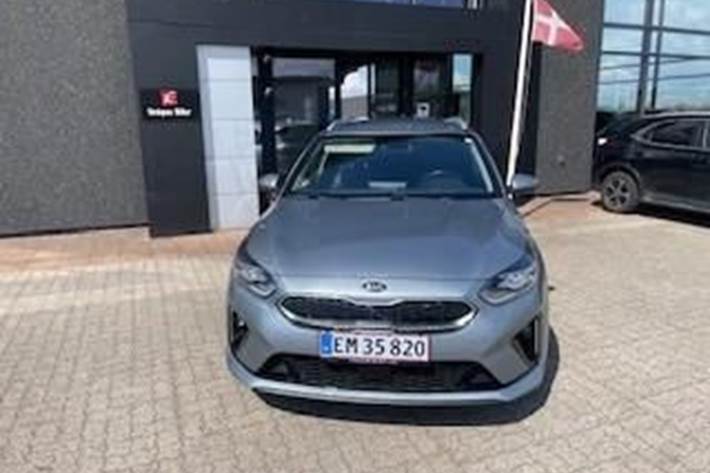 Sølv Kia Ceed fra 2021