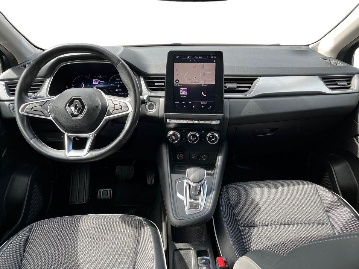 Grå Renault Captur fra 2021