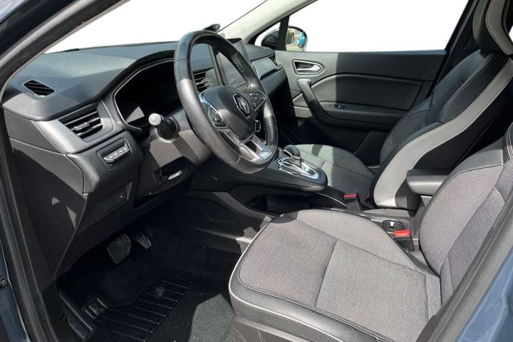 Grå Renault Captur fra 2021