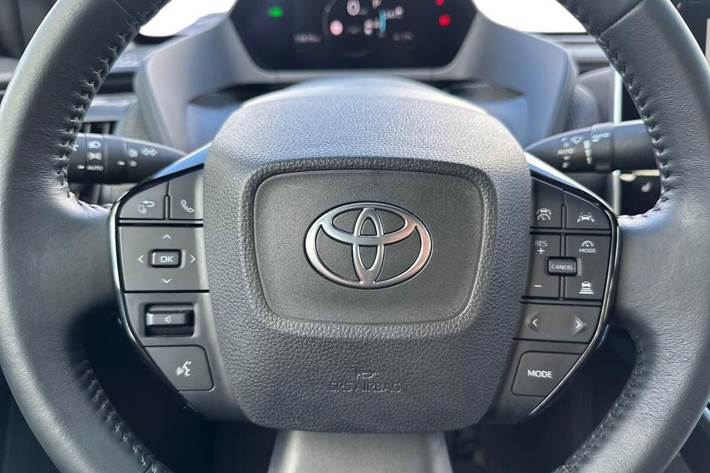undefined Toyota BZ4X fra 2025