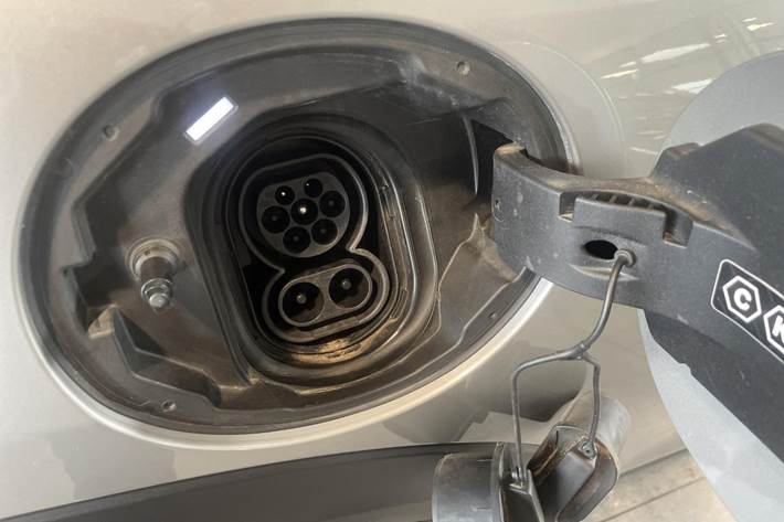Sølv Mini Cooper SE fra 2023