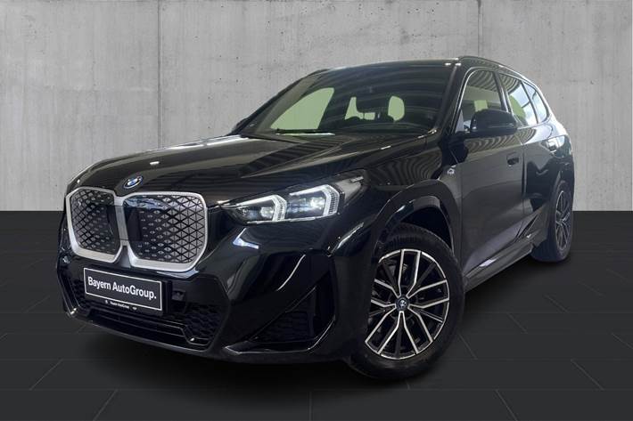Sort BMW iX1 fra 2025