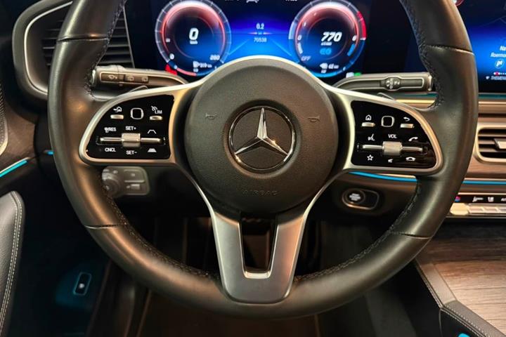 Hvid Mercedes GLE350 de fra 2022