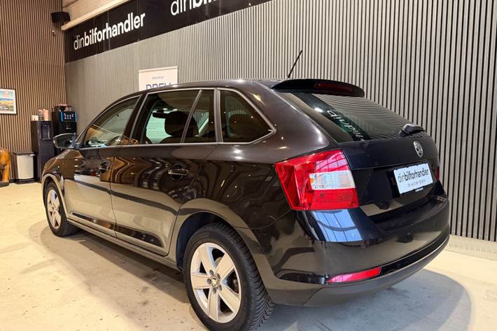 Sort Skoda Rapid fra 2017