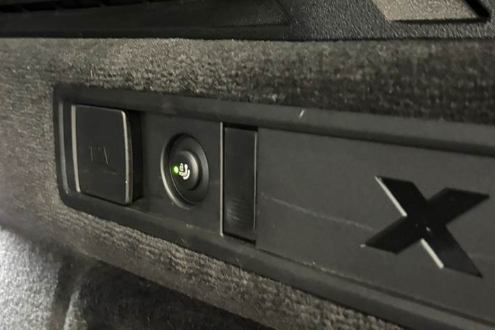 Hvid BMW X5 fra 2025