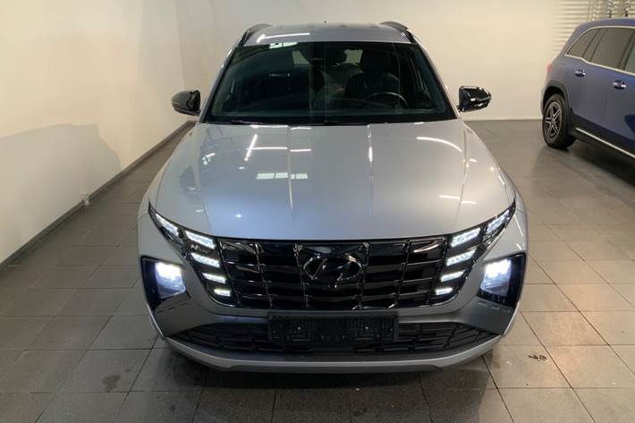 Grå Hyundai Tucson fra 2022