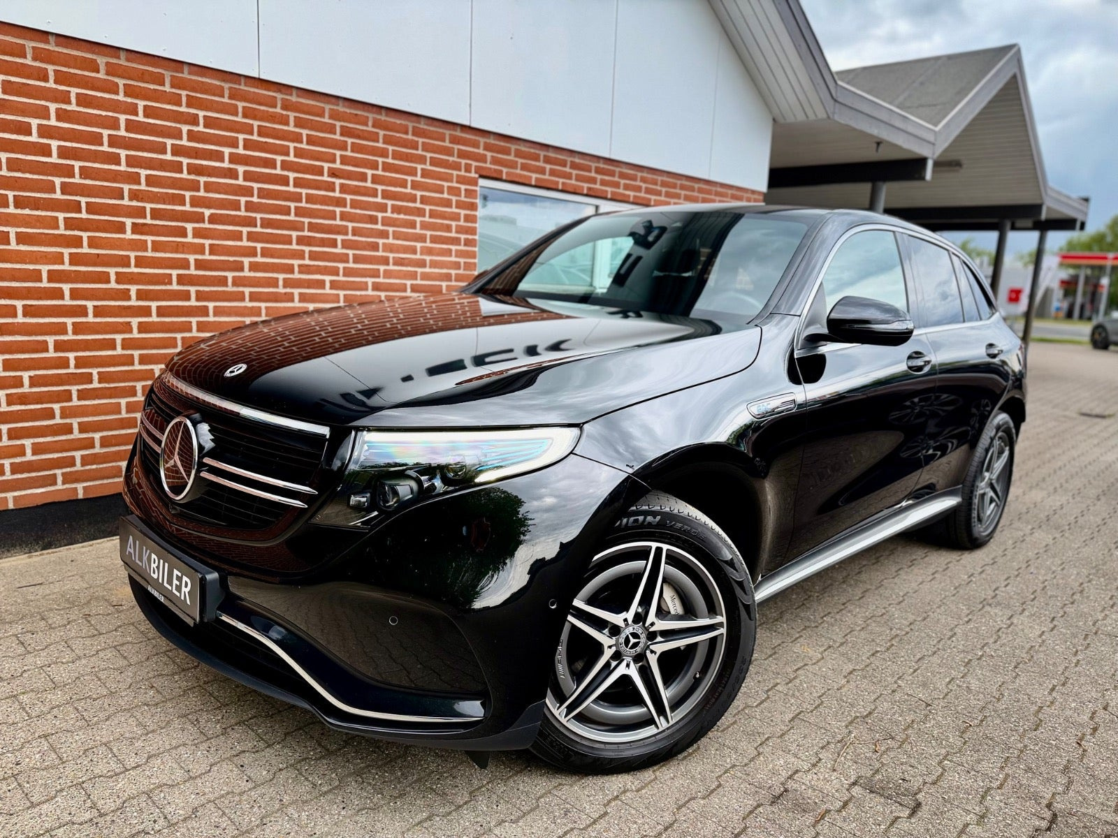 Sort Mercedes EQC400 fra 2022