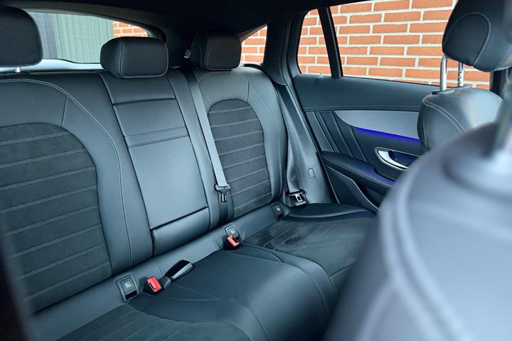 Sort Mercedes EQC400 fra 2022